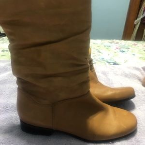 Liz & Com brown leather boot